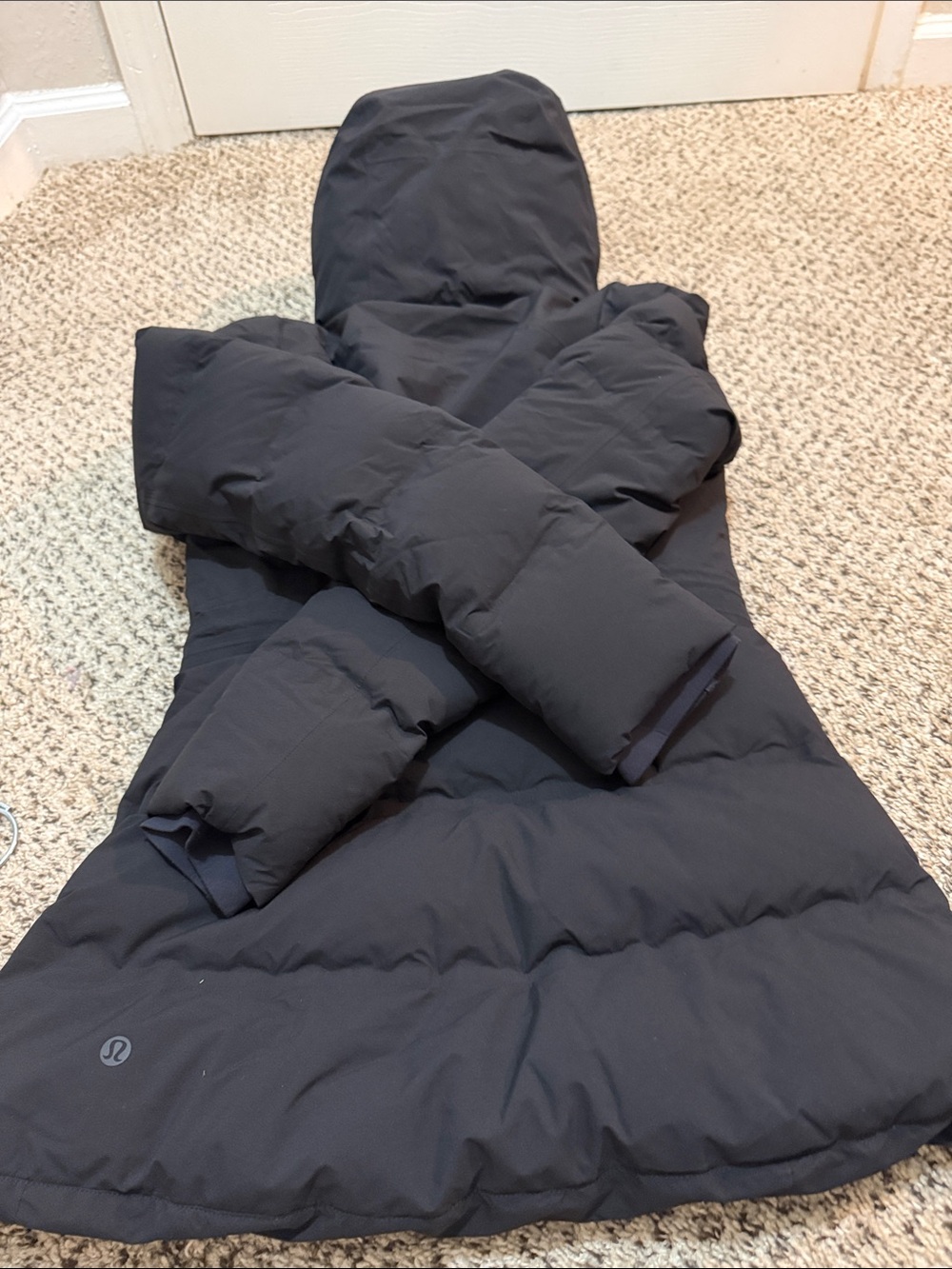 Lululemon Sleet Street Jacket Size 2 - Picture 9 of 9